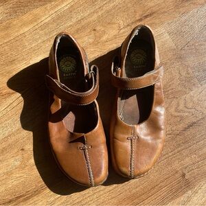 Earth Spirit Leather Mary Jane shoes
